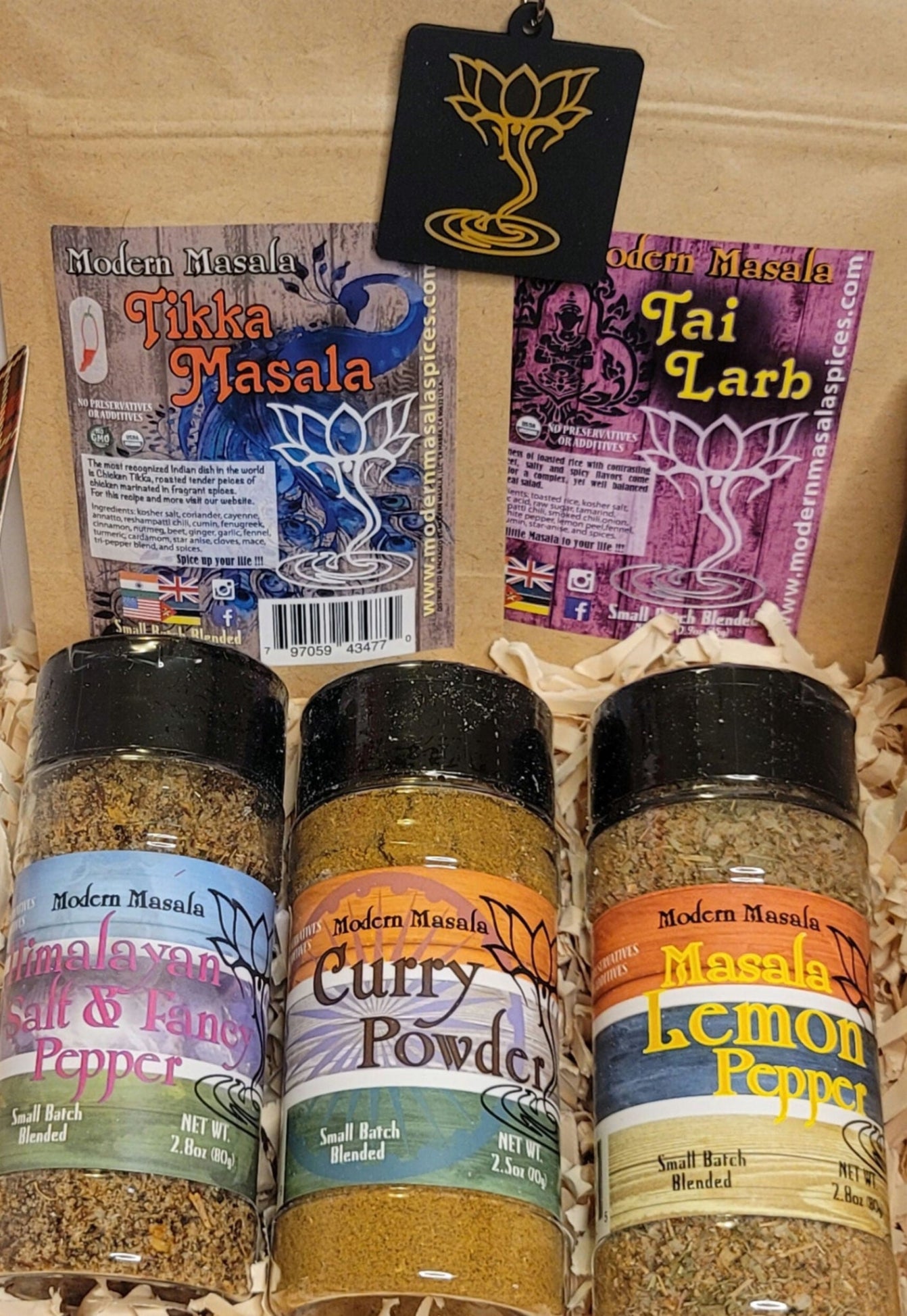 Spiced Up Gift Set image featuring himalayan salt & pepper, curry powder, masala lemon pepper, tikka masala, thai larb mix and a key chain.